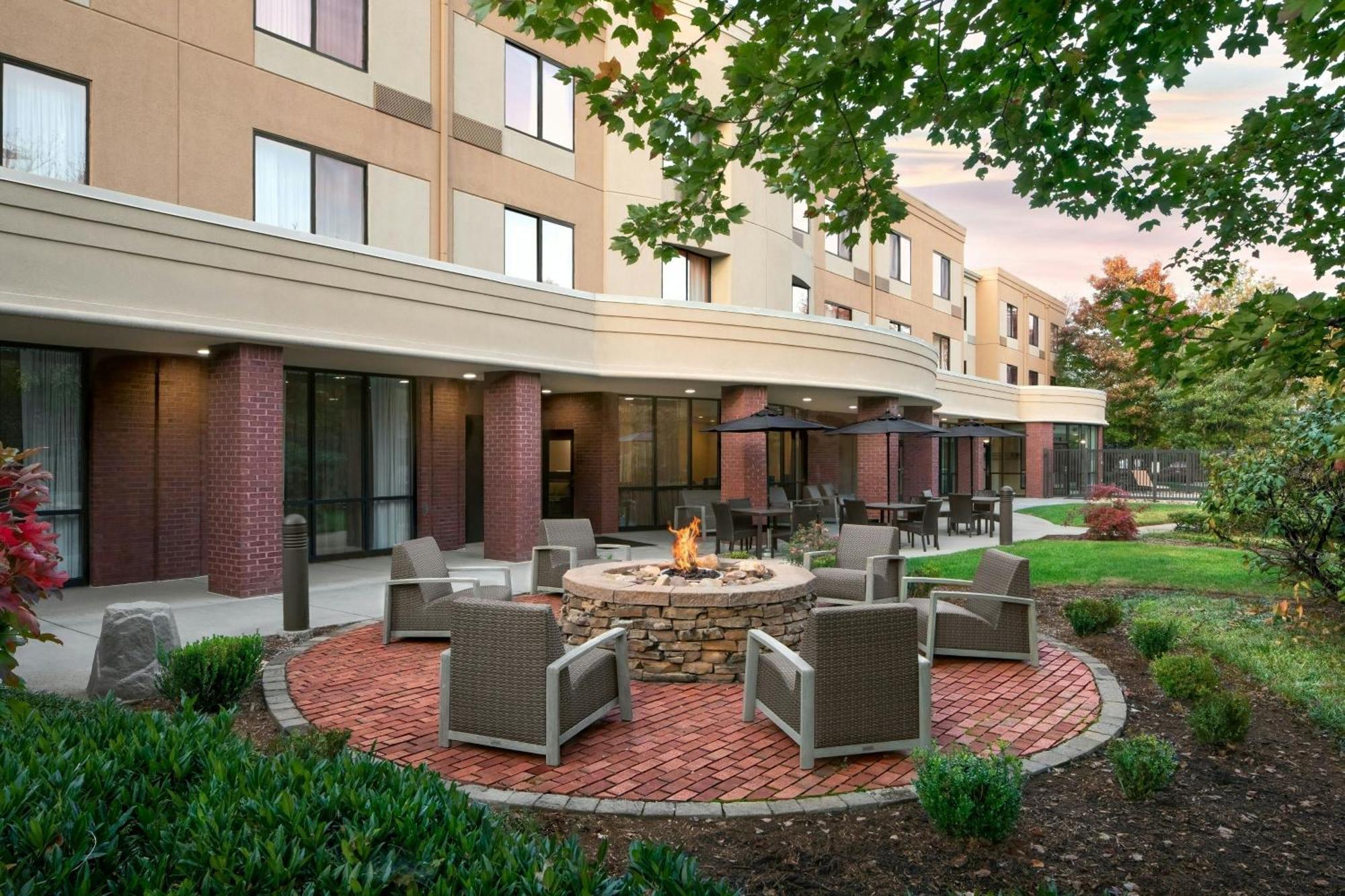 Courtyard By Marriott Knoxville Airport Alcoa Ngoại thất bức ảnh